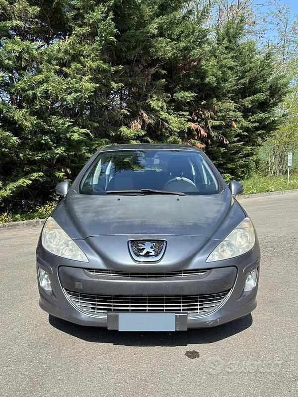 Usata Peugeot 308 Comfort 90 CV (66 kW) 2008 Grigio Berlina