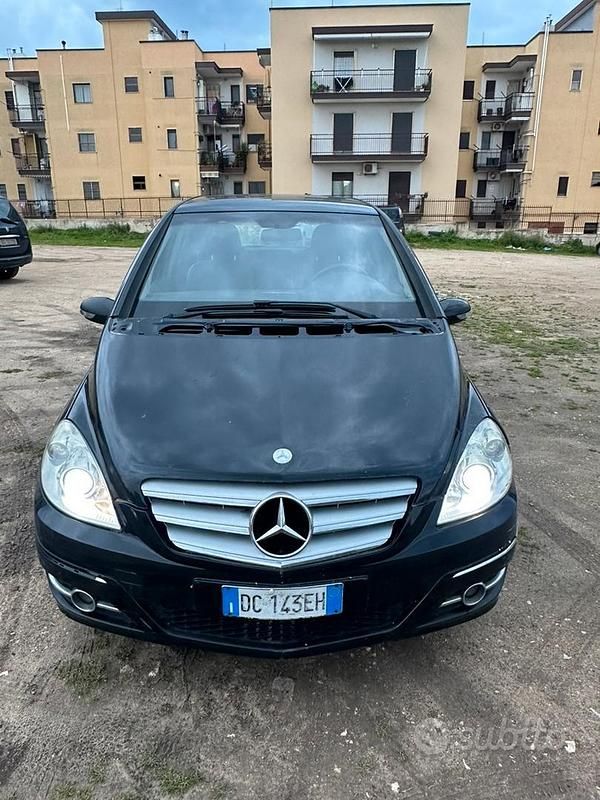 Usata Mercedes B200 2006 Nero Monovolume