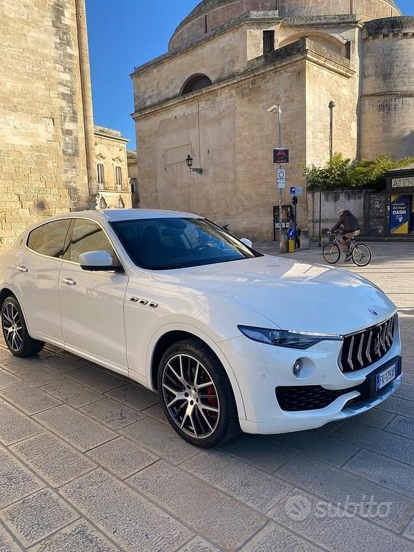 Usata Maserati Levante 275 CV (202 kW) 2018 Bianco SUV