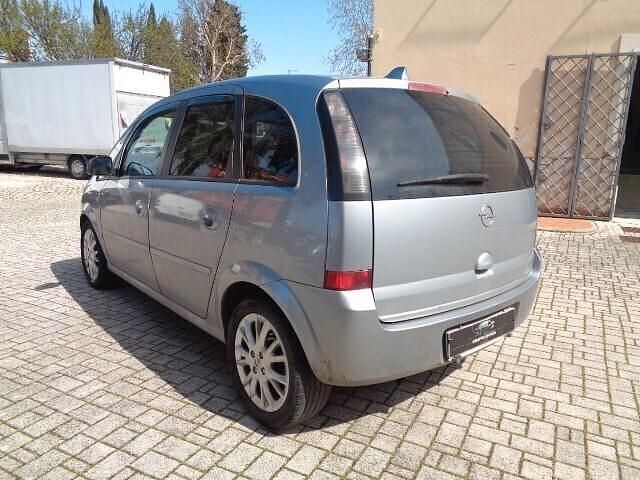 Usata Opel Meriva Enjoy 89 CV (65 kW) 2009 Grigio Monovolume
