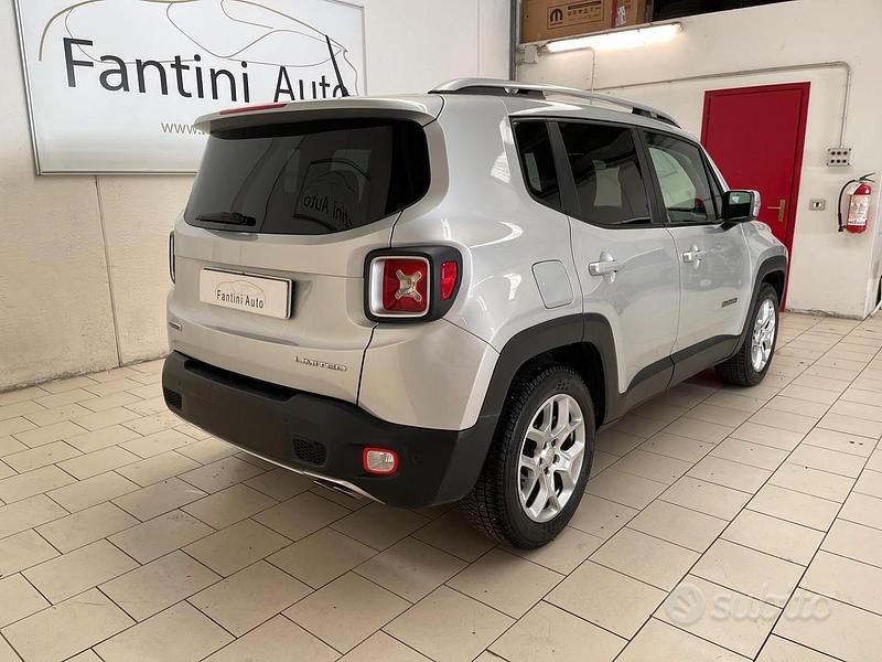 Usata Jeep Renegade Limited 120 CV (88 kW) 2015 Grigio SUV