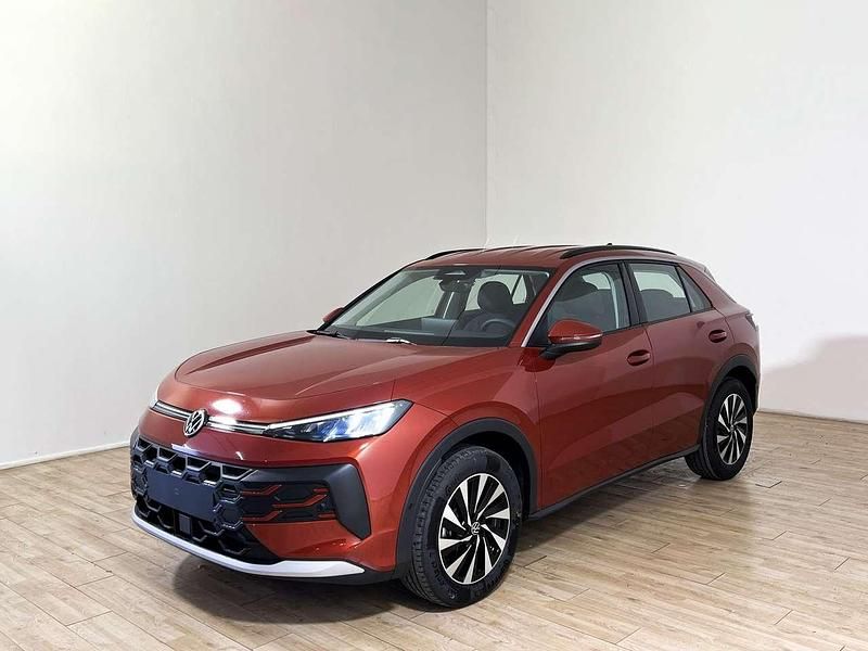 Nuova VW T-Roc Life 116 CV (85 kW) 2026 Rosso SUV