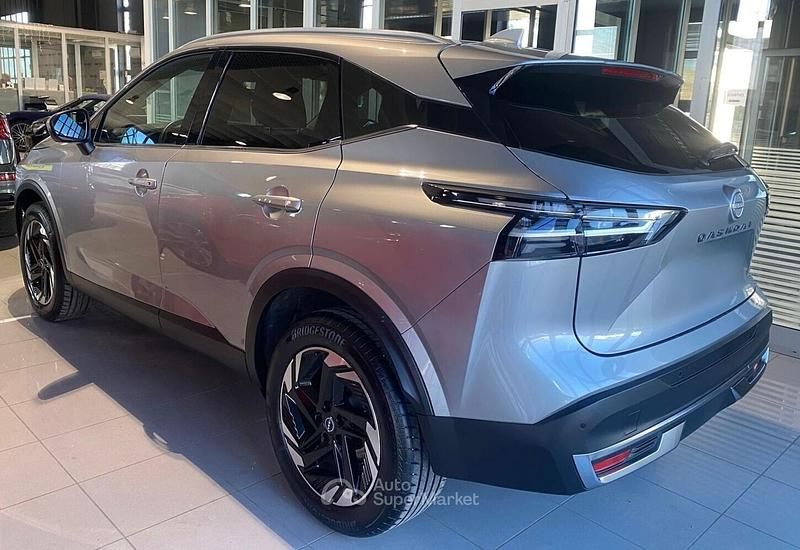 Usata Nissan Qashqai N-Connecta 140 CV (102 kW) 2025 Grigio SUV