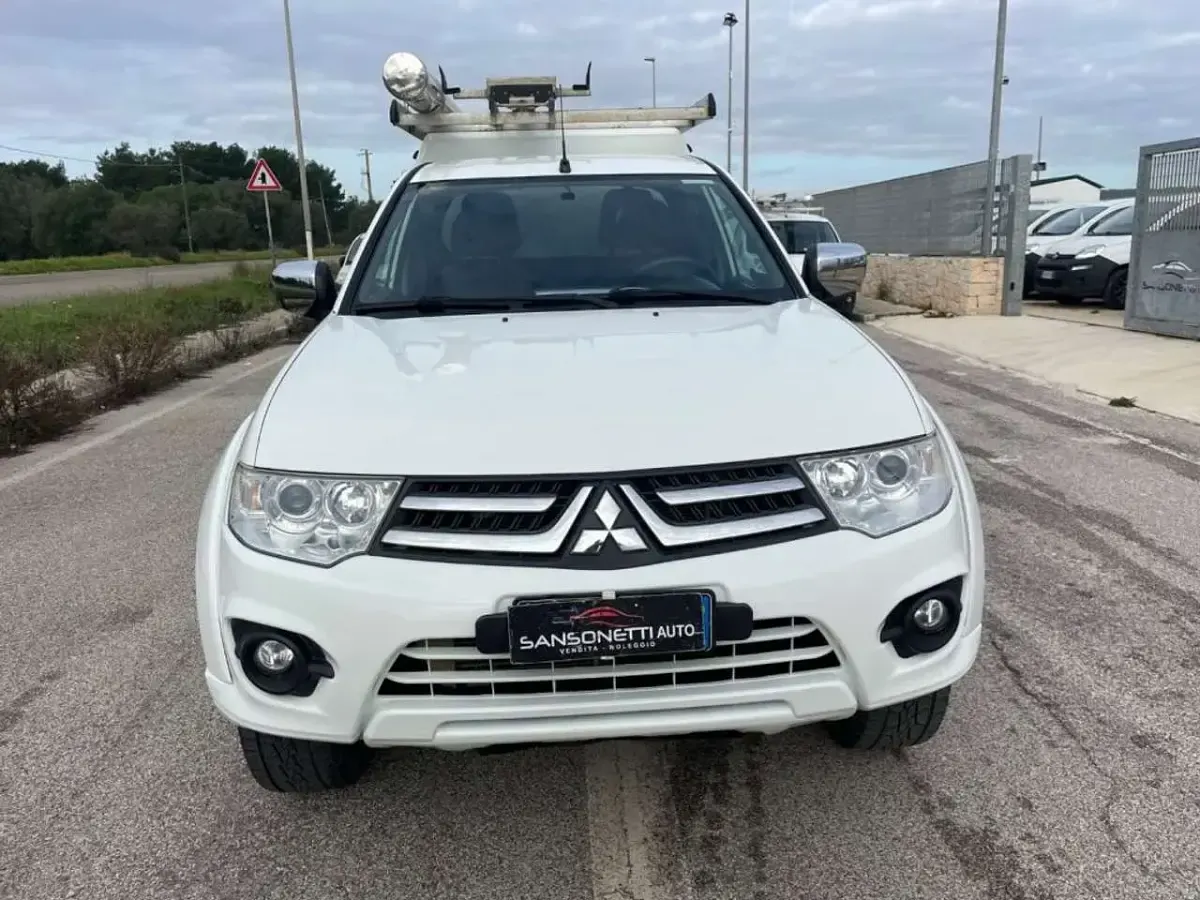 Usata Mitsubishi L200 Invite 136 CV (100 kW) 2014 Bianco Pick-up