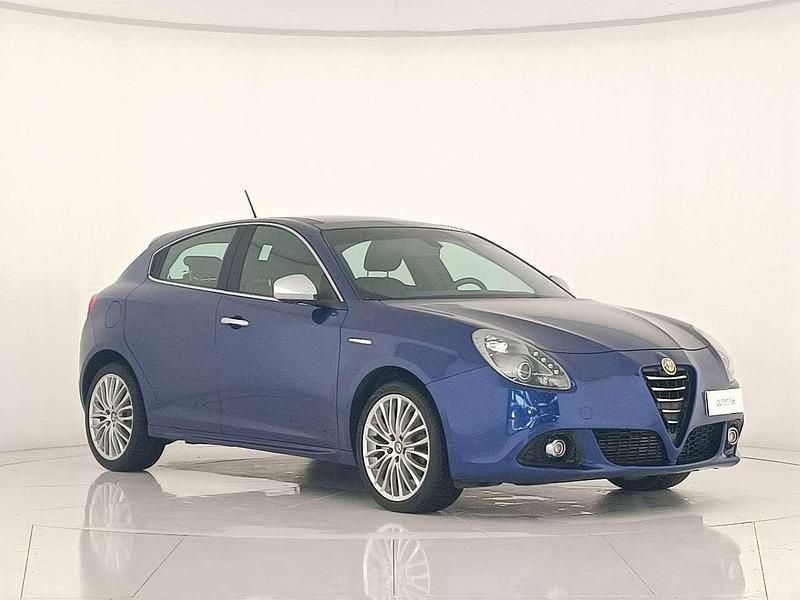 Usata Alfa Romeo Giulietta Exclusive 174 CV (127 kW) 2015 Blu anodizzato Utilitaria