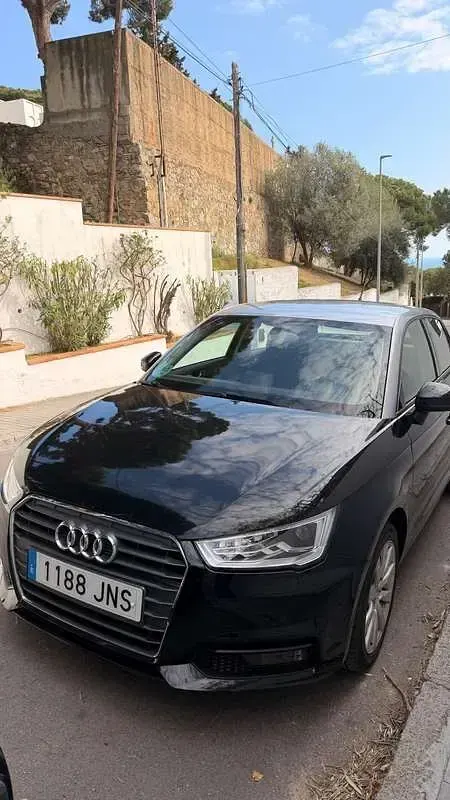Usata Audi A1 Sportback 116 CV (85 kW) 2016 Nero Utilitaria