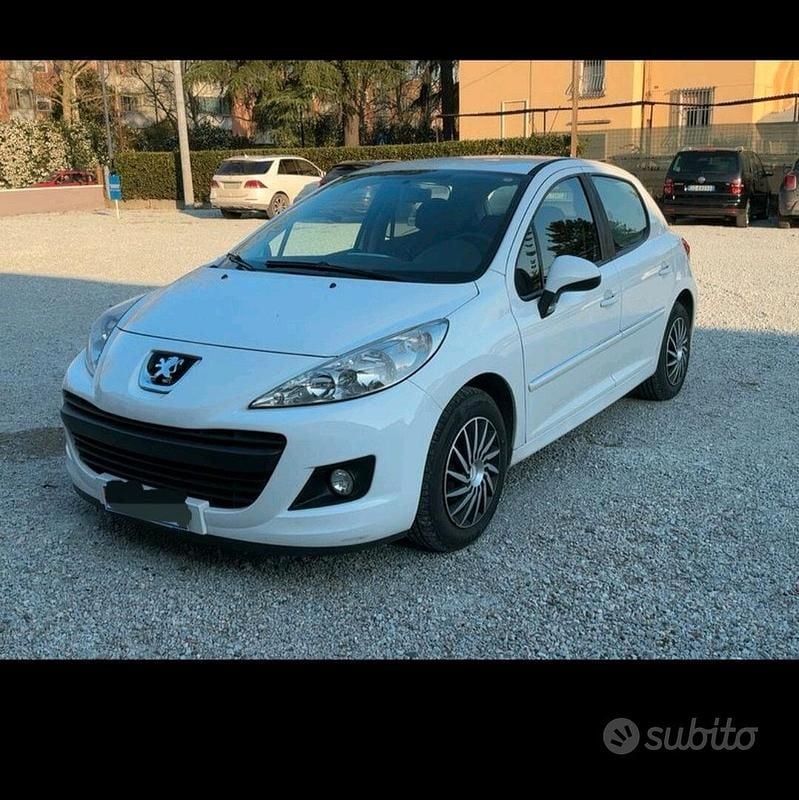 Usata Peugeot 207 70 CV (51 kW) 2012 Bianco Berlina