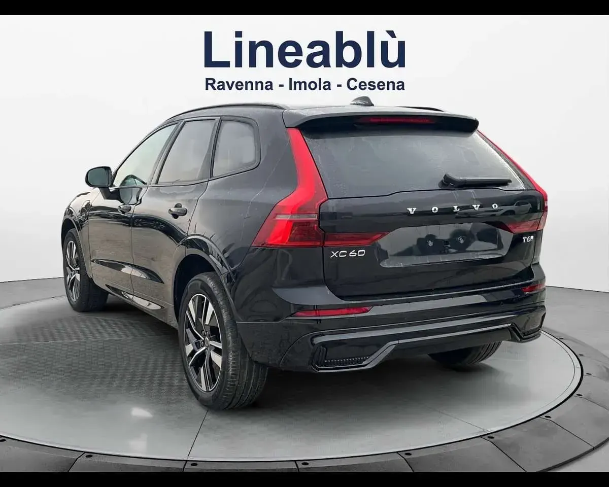 Nuova Volvo XC60 Plus 253 CV (186 kW) 2026 Onyx black SUV