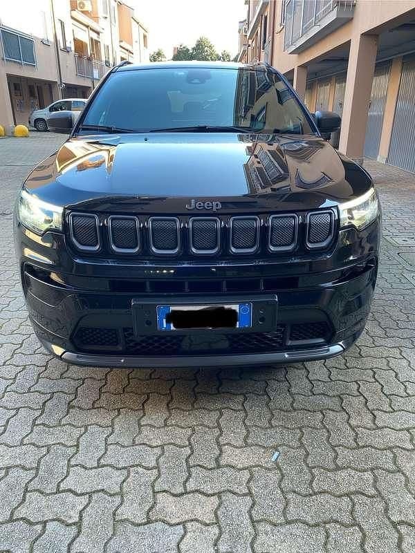 Nero Usata 2021 Jeep Compass SUV | 21.900 € (Buon prezzo) - Immagine 1/4