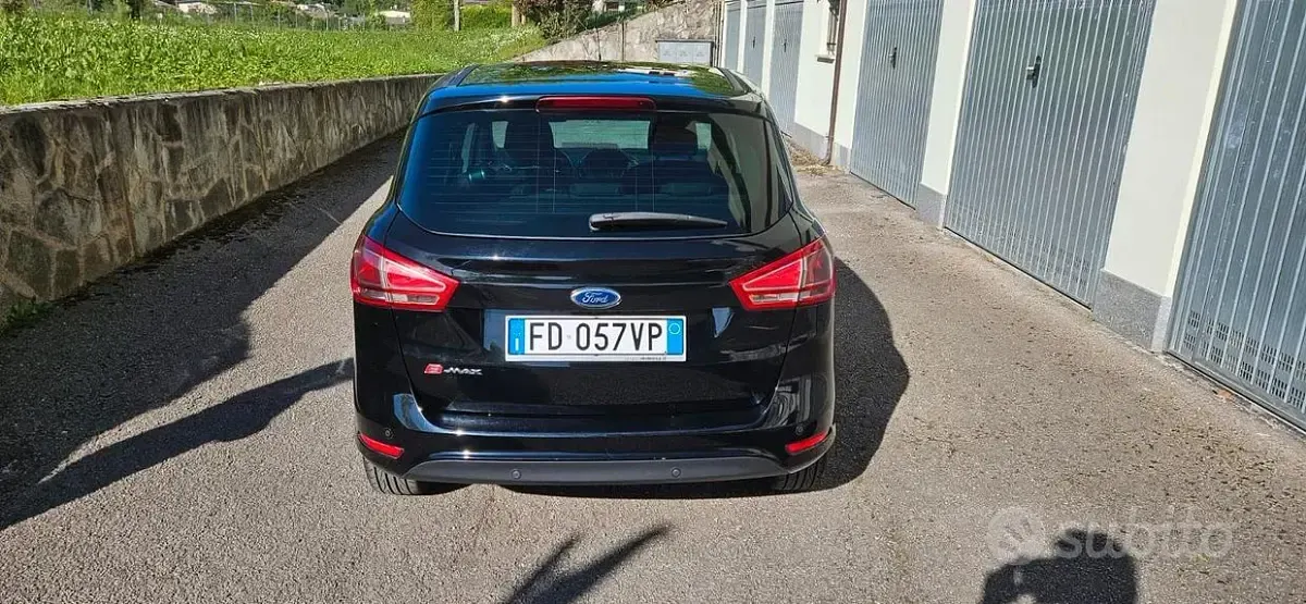 Usata Ford B-MAX Titanium 95 CV (69 kW) 2016 Nero Monovolume