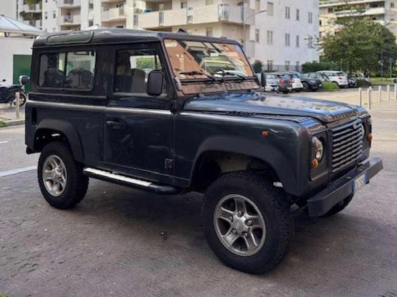 Usata Land Rover Defender 136 CV (100 kW) 2007 Verde SUV