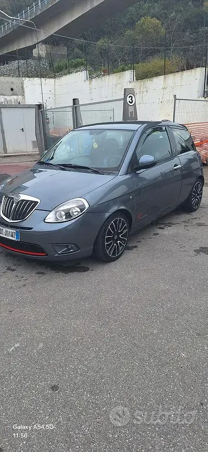 Usata Lancia Ypsilon 60 CV (44 kW) 2010 Grigio Utilitaria