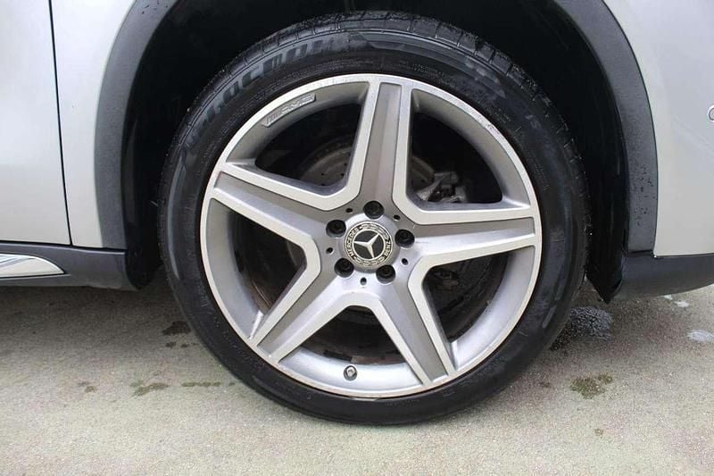 Usata Mercedes GLA200 Premium 137 CV (100 kW) 2017 Argento SUV