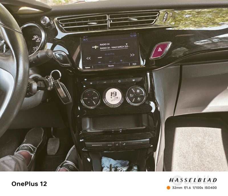 Verde Usata 2016 DS Automobiles DS3 Utilitaria | 6500 € (Buon prezzo) - Immagine 1/4