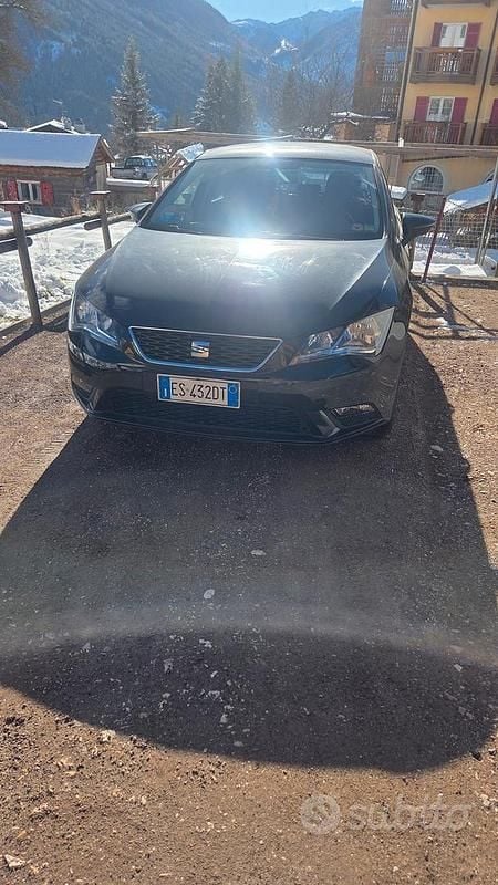 Usata Seat Leon Style 105 CV (77 kW) 2013 Nero Berlina