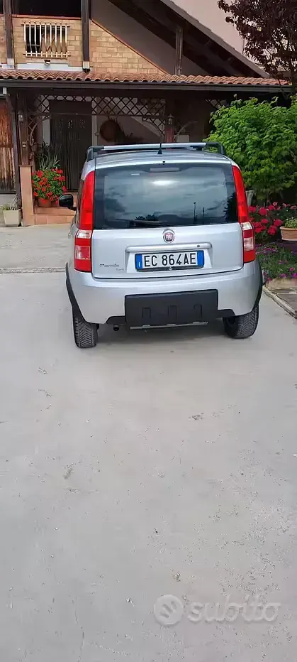 Usata Fiat Panda 4x4 69 CV (50 kW) 2010 Grigio Utilitaria