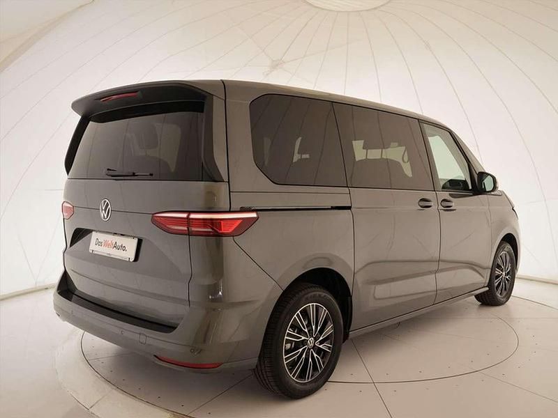 Usata VW Multivan 150 CV (110 kW) 2025 Pure grey Furgone