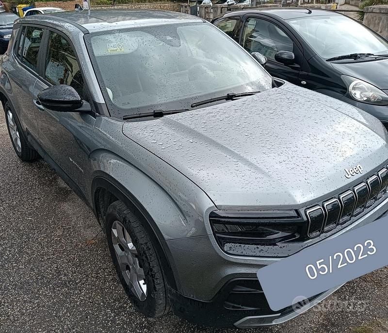 Usata Jeep Avenger 100 CV (73 kW) 2023 Grigio SUV