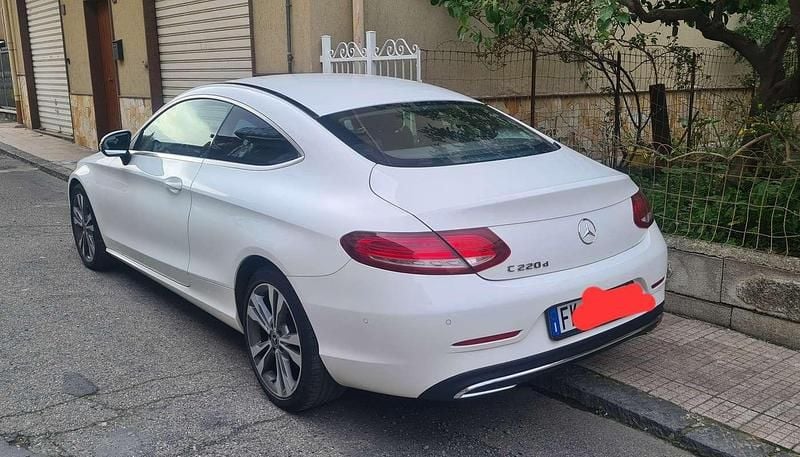 Usata Mercedes C220 Premium 220 CV (161 kW) 2017 Bianco Coupé
