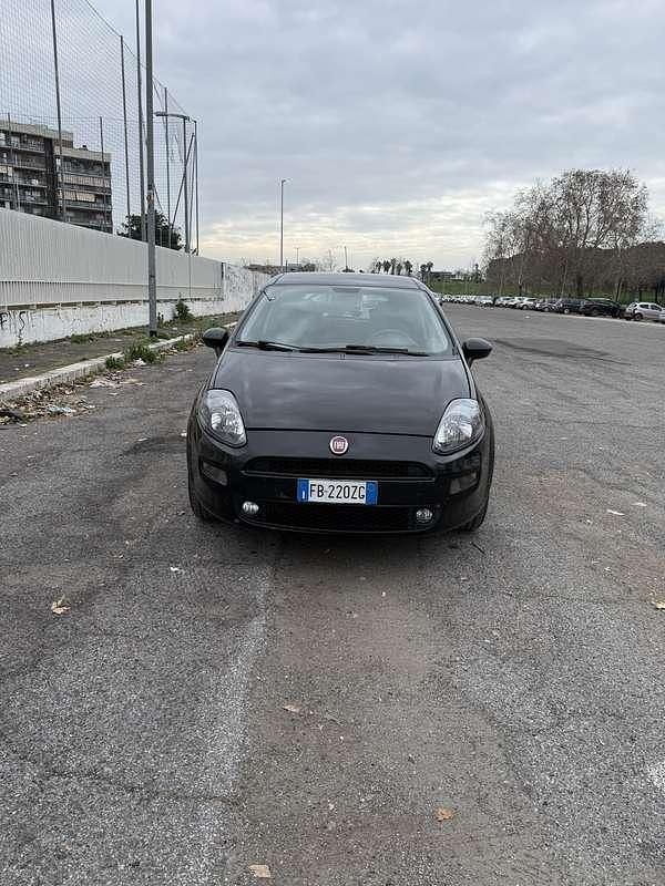 Usata Fiat Grande Punto 77 CV (56 kW) 2016 Nero Utilitaria