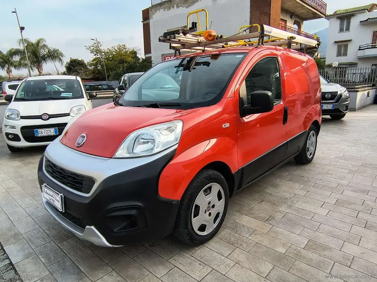 Usata Fiat Fiorino 95 CV (69 kW) 2016 Rosso Monovolume
