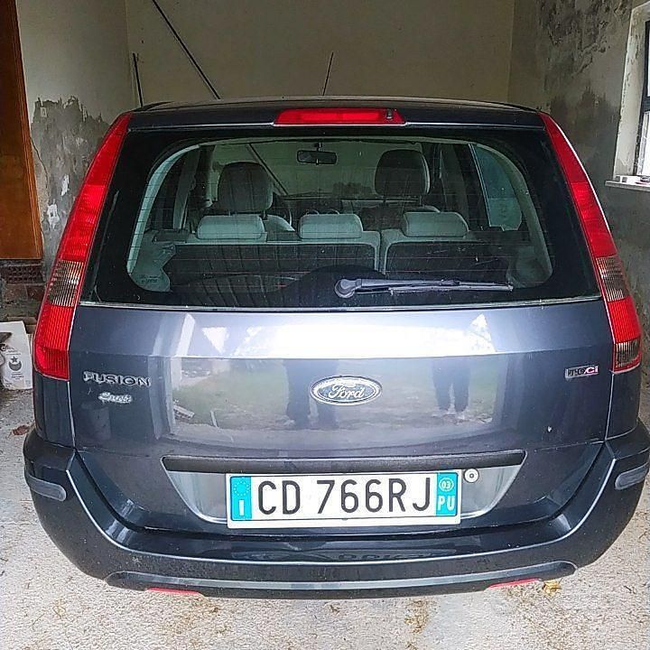 Usata Ford Fusion 2003 Grigio Berlina