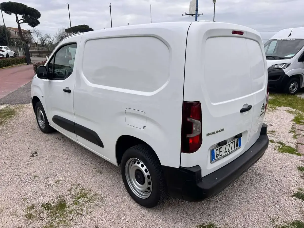 Usata Citroën Berlingo 75 CV (55 kW) 2021 Bianco Monovolume