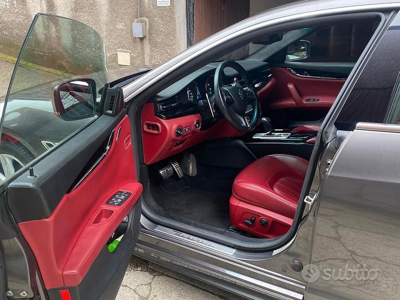 Usata Maserati Quattroporte 430 CV (316 kW) 2016 Grigio Berlina
