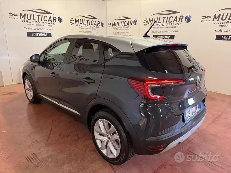 Usata Renault Captur Zen 95 CV (69 kW) 2020 Blu SUV