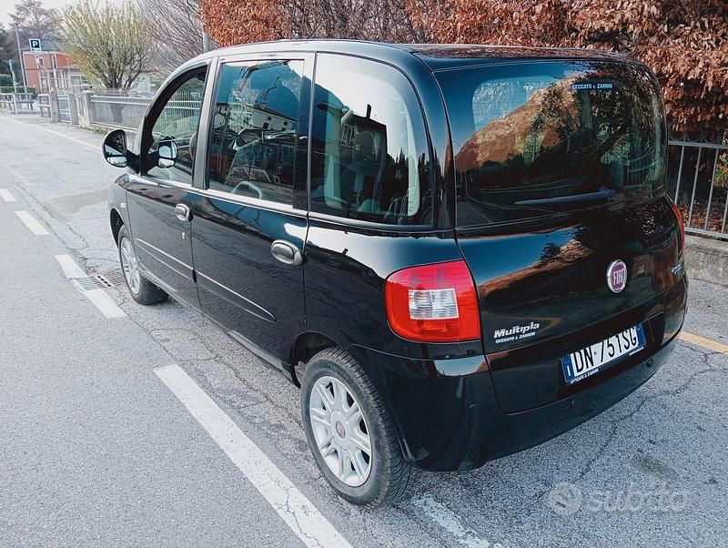 Usata Fiat Multipla Emotion 103 CV (75 kW) 2008 Nero Monovolume