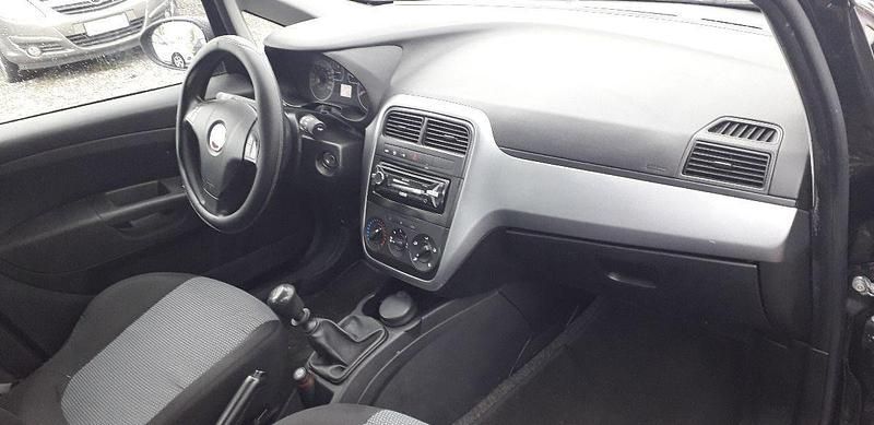 Usata Fiat Grande Punto S 69 CV (50 kW) 2013 Nero Utilitaria