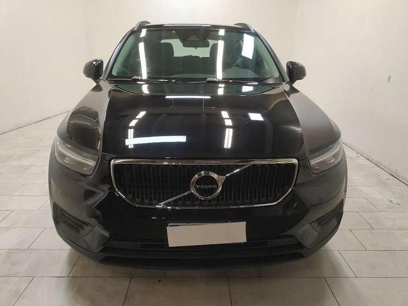 Usata Volvo XC40 Momentum 129 CV (94 kW) 2021 Nero SUV