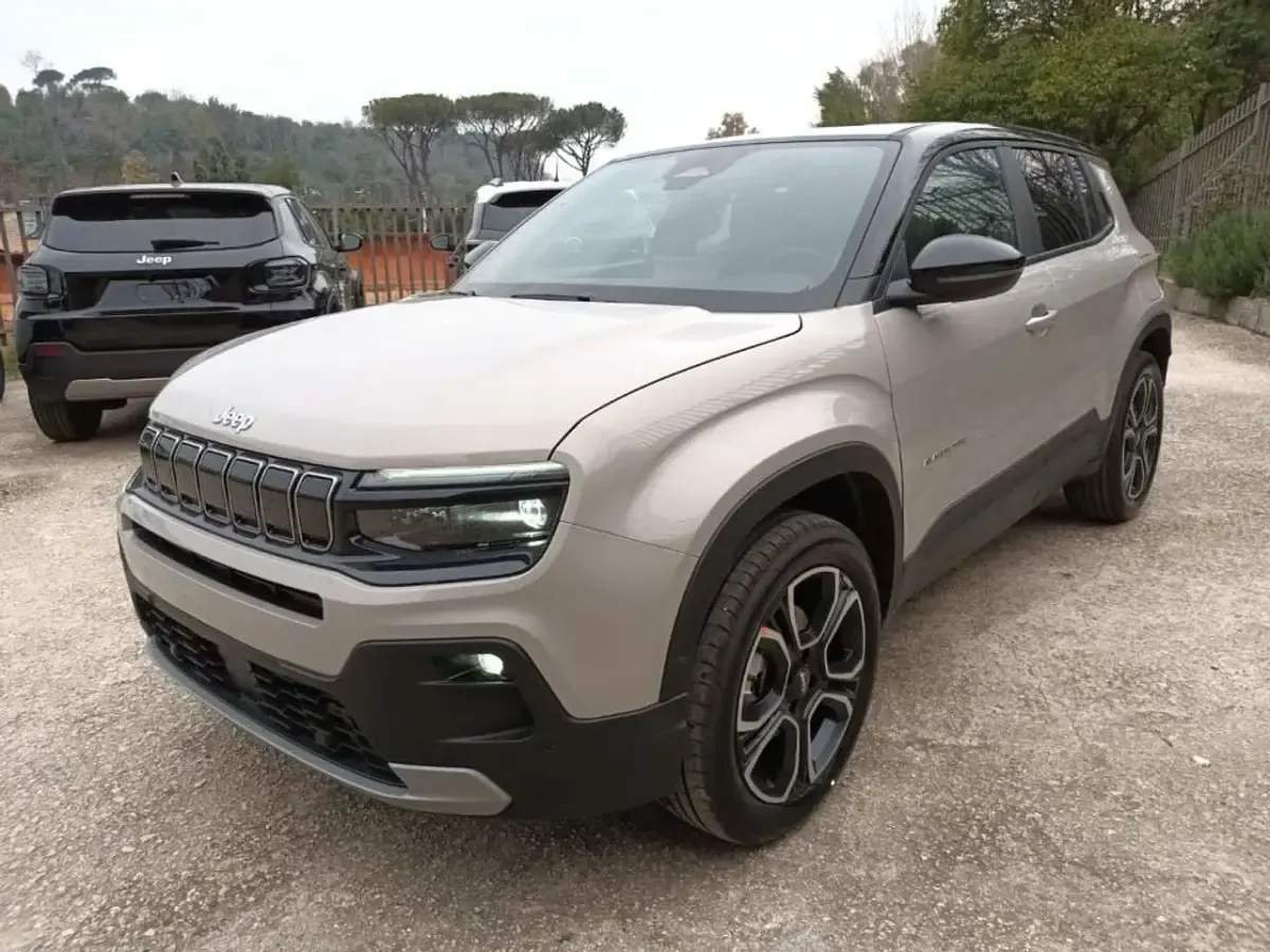 Nuova Jeep Avenger Summit 101 CV (74 kW) 2026 Beige SUV