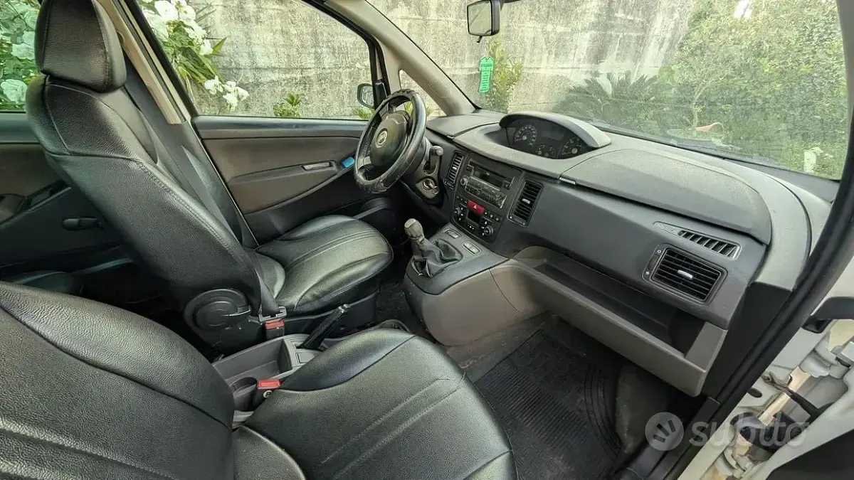 Usata Fiat Idea 90 CV (66 kW) 2008 Bianco Monovolume