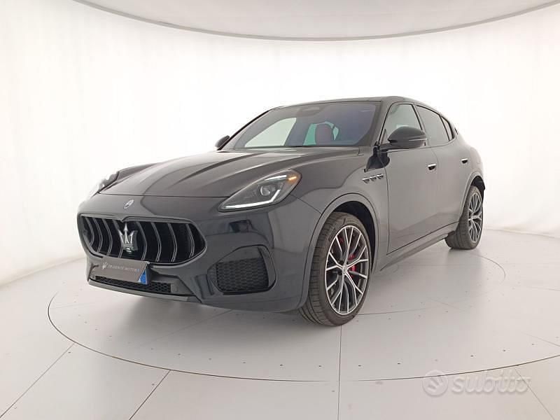 Nero Usata 2022 Maserati Grecale SUV | 56.500 € (Buon prezzo) - Immagine 1/4