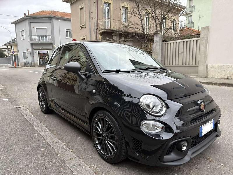 Usata Abarth 595 165 CV (121 kW) 2024 Utilitaria