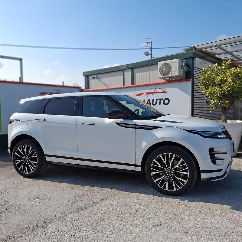 Usata Land Rover Range Rover evoque 163 CV (119 kW) 2022 Bianco SUV