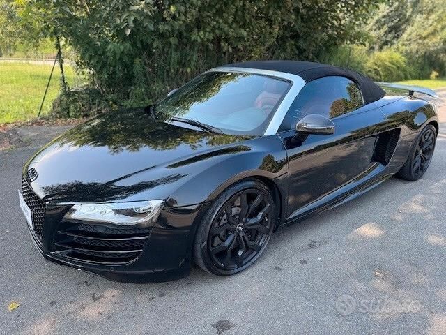 Nero Usata 2011 Audi R8 Spyder Cabrio | 84.900 € - Immagine 1/4