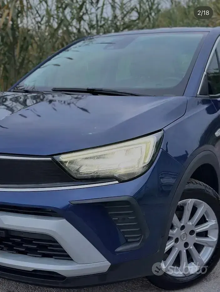 Usata Opel Crossland Ultimate 110 CV (80 kW) 2021 Bluazzurro SUV