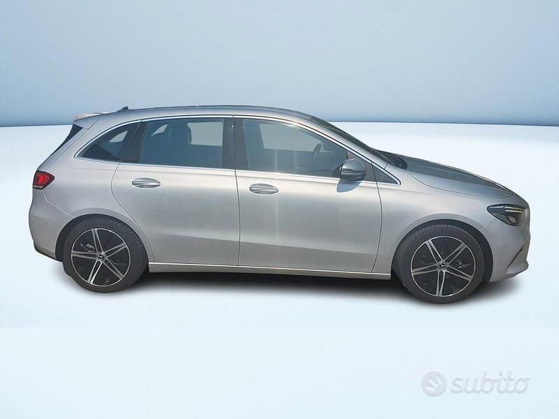 Usata Mercedes B180 2019 Grigio Monovolume