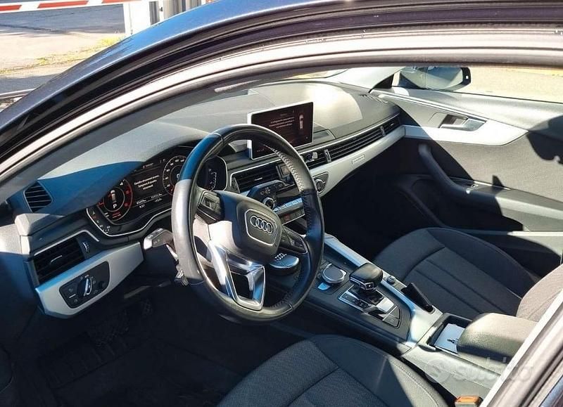 Usata Audi A4 Allroad 190 CV (139 kW) 2018 Blu Station wagon