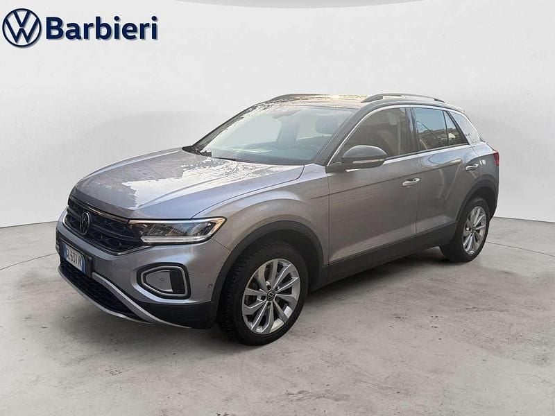 Usata VW T-Roc Life 150 CV (110 kW) 2023 Argento SUV
