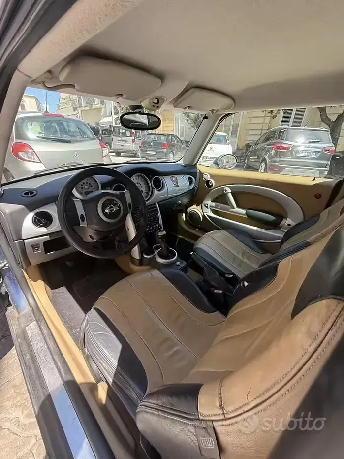 Begagnad Mini Cooper 90 HK (66 kW) 2004 Blå Halvkombi