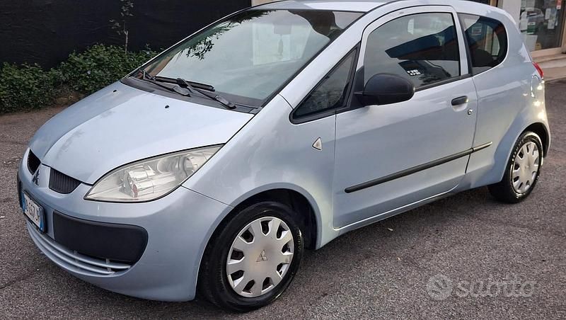 Usata Mitsubishi Colt 90 CV (66 kW) 2007 Grigio Utilitaria