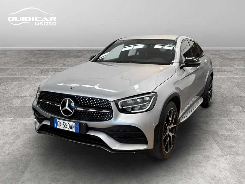 Argento hightech Usata 2022 Mercedes GLC300e Premium Coupé | 44.500 € (Buon prezzo) - Immagine 1/4