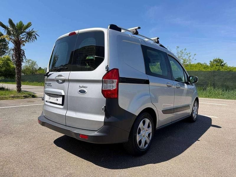 Usata Ford Tourneo Courier 99 CV (72 kW) 2019 Grigio Monovolume
