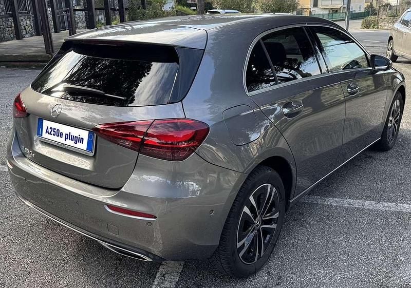 Usata Mercedes A250 Advanced Plus 163 CV (119 kW) 2023 Grigio Berlina