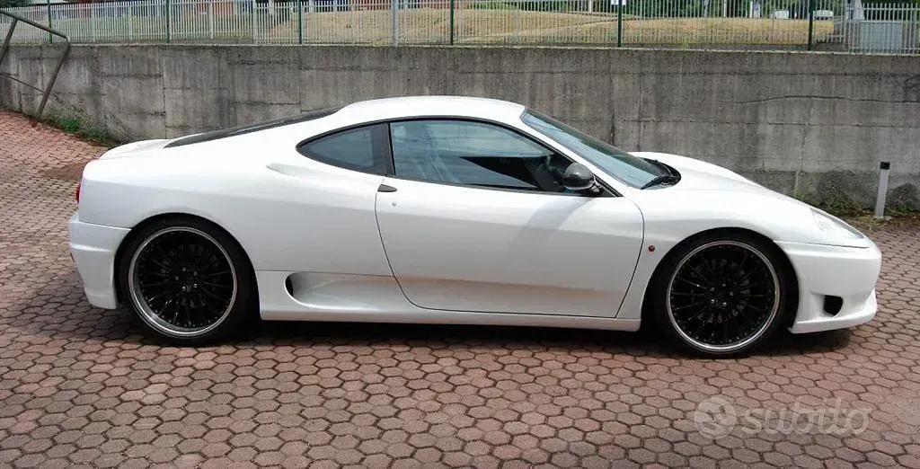 Usata Ferrari 360 400 CV (294 kW) 2001 Bianco Coupé