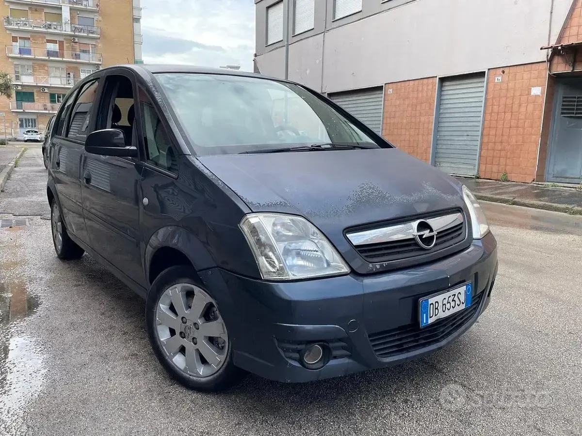 Usata Opel Meriva Cosmo 75 CV (55 kW) 2007 Blu Monovolume