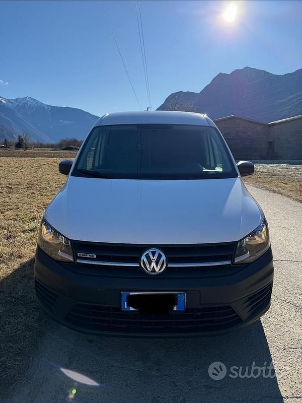 Usata VW Caddy 122 CV (89 kW) 2018 Monovolume